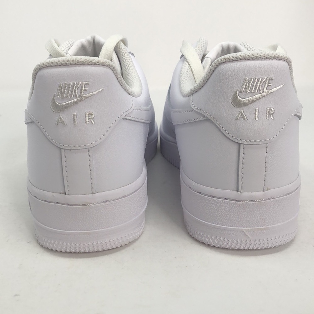 Nike Mens Air Force 1 07’ Low Triple White CW2288-111 Classic Sneakers -Size 8.5 - Picture 5 of 16